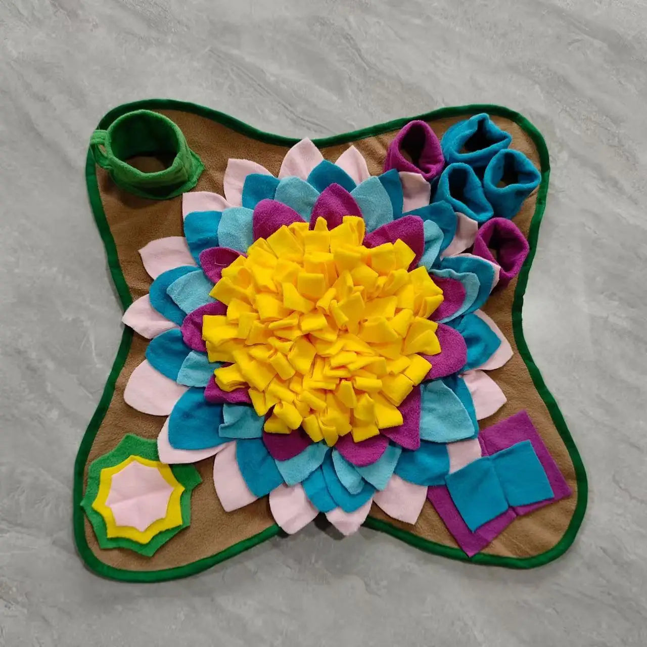 Pet Sniffing Enrichment Mat
