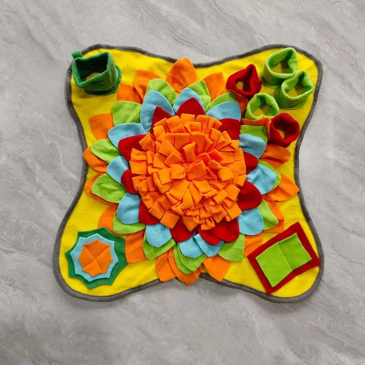 Pet Sniffing Enrichment Mat